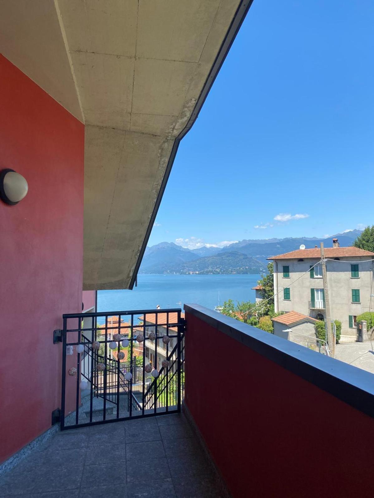 La Casa Al Lago, Reno Di Leggiuno Apartment Exterior photo