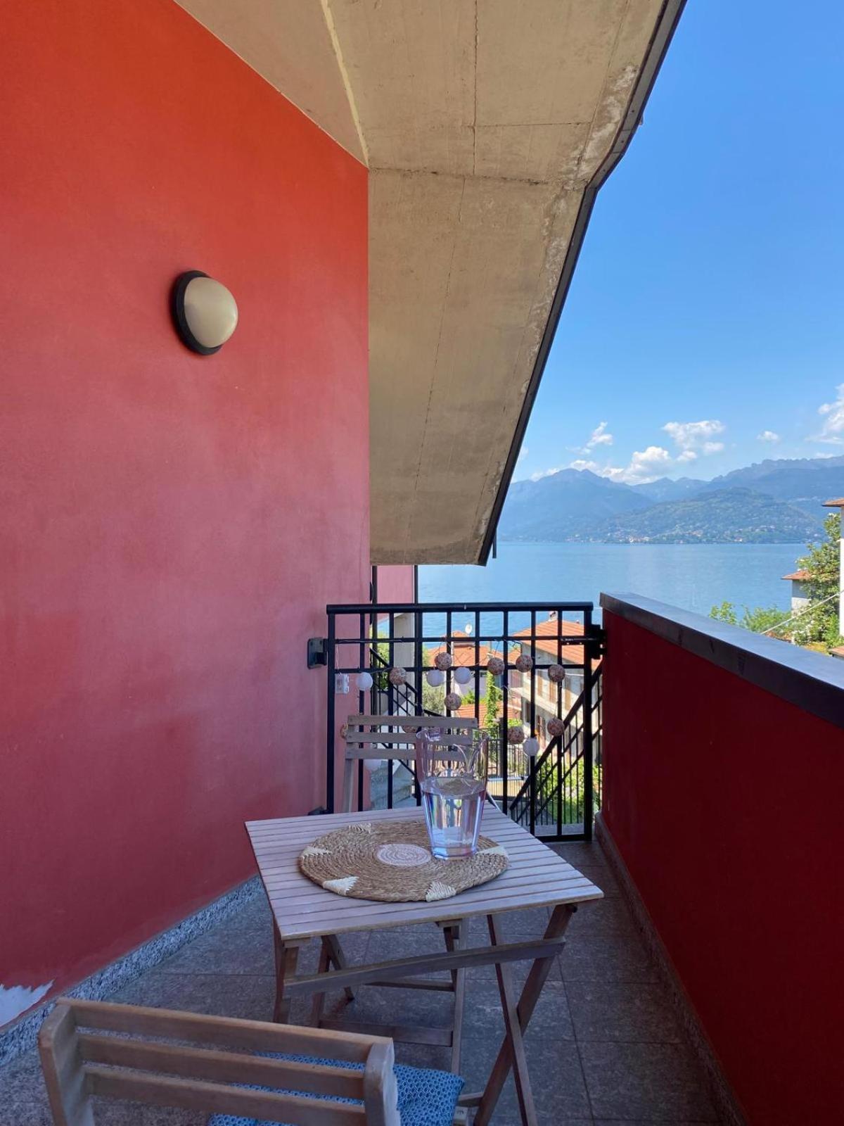 La Casa Al Lago, Reno Di Leggiuno Apartment Exterior photo